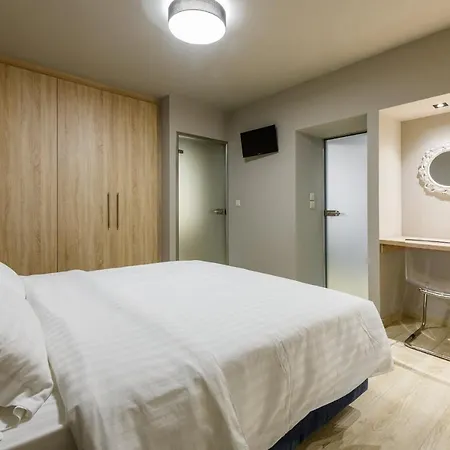 Louloudis Complex * لايميناس