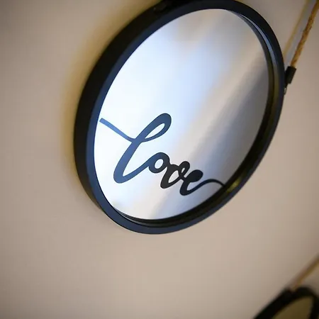 Louloudis Complex شقة *